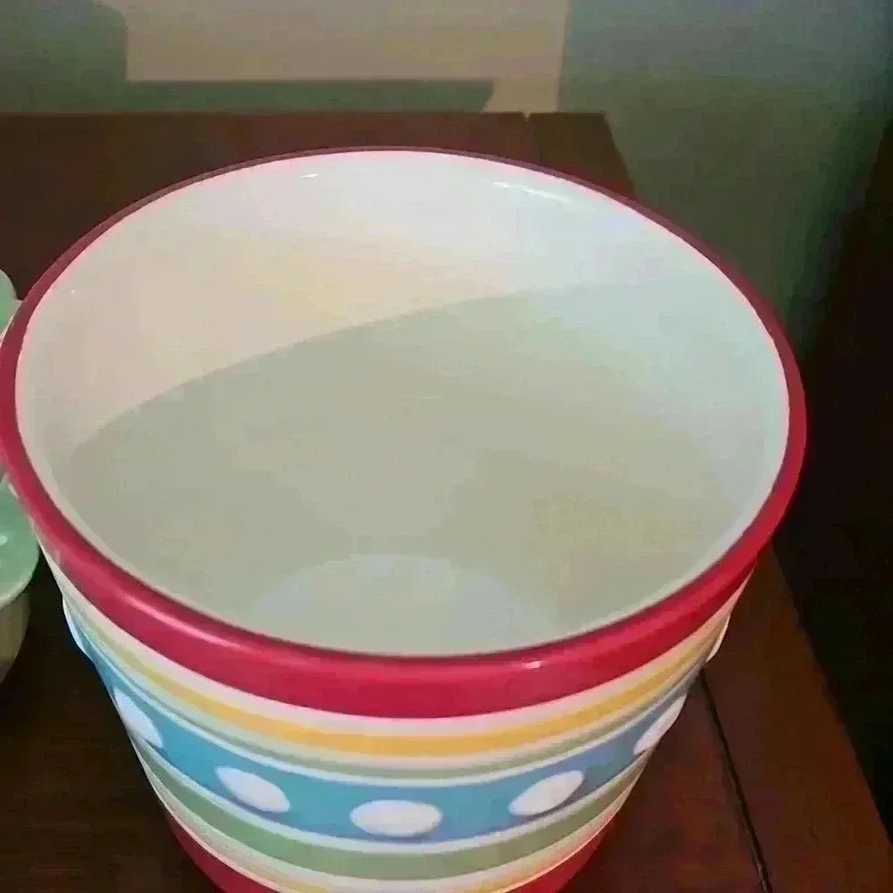 Dip stoneware bowl!
